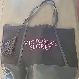 Victoria's Secret shopping tote bag. OS. Black and pink color.
